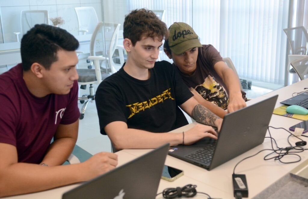 Con una iniciativa de Encuentro Misionero, Misiones impulsa el desarrollo de startups y la economía del conocimiento crovira source 1186 whatsapp image 2026 06 17 at 19.05.06